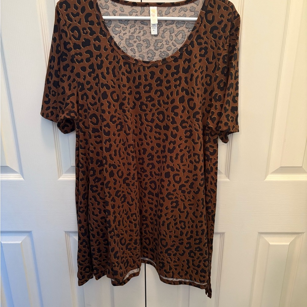 LuLaRoe Brown and Black Oversized Short Sleeve Tee